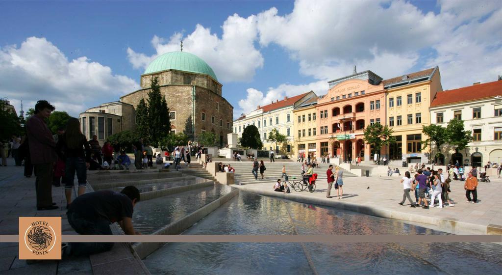 Hotel Fonix Pécs Exterior foto